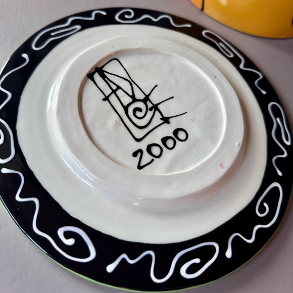 Hand painted one of a kind whimsical cheese dome, similar to Droll Designs - Picture 6 of 7